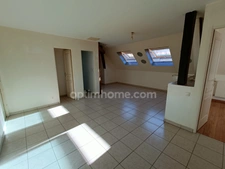 ALGRANGE - 3 APPARTEMENTS DANS UN IMMEUBLE DE CARACTERE ! POUR INVESTISSEURS ! 