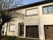 BERTRANGE - MAISON MITOYENNE DE 121 M² AVEC 4 CHAMBRES, GARAGE ET JARDIN ! FORT POTENTIEL ! 