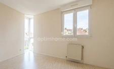 YUTZ - APPARTEMENT 3 PIECES DE 79 M² AVEC 2 CHAMBRES, UN BALCON ET UN GARAGE ! FORT POTENTIEL ! 
