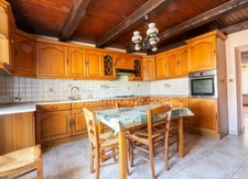 NEUFCHEF - MAISON MITOYENNE 5 PIECES DE 128 M² AU COEUR DE LA VILLE ! A RENOVER !