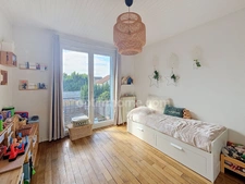 Maison de ville 3 pièces avec garage et jardin à vendre à CARRIERES SOUS POISSY (78)