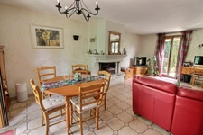 Maison 6 pièces de 121 m2 avec grand jardin à vendre à ORGEVAL (78)