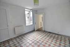 Appartement 2 pièces en RDC avec box à louer à MAULE (78)