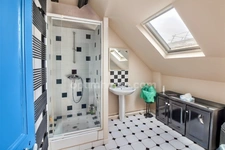 Maison 7 pièces avec jardin et dépendances à vendre à MAISONS LAFFITTE (78)