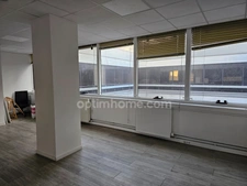 bureau de 37 m2 à vendre à Cergy au prix de 74000 euros