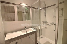 Appartement 4 pièces de 71 m2 avec balcon, box et cave à vendre à POISSY (78)