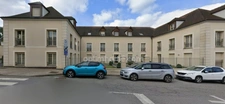Appartement 5 pièces avec balcon et parkings à vendre à ORGEVAL (78)