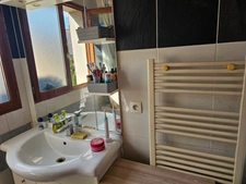 Appartement 3 pièces de 65 m2 en duplex + studio de 20 m2 avec parkings à vendre à CARRIERES SOUS POISSY (78)