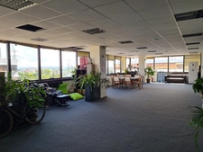 10 bureaux à vendre loués à Cergy au prix de 440000 euros