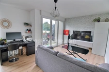 Appartement 3 pièces de 62 m2 à vendre avec balcon et parking à POISSY (78) au prix de 222000 euros