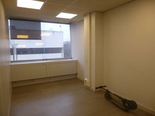 600 m2 de bureaux avec parking à vendre à Cergy au prix de 515000 euros