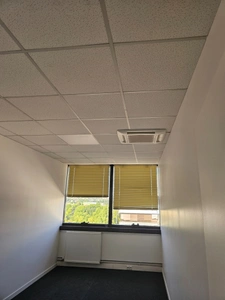 Bureau de 32 m2 à louer à Cergy Préfecture