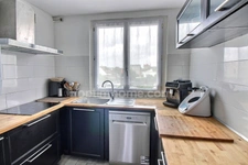 Appartement 5 pièces de 90 m2 à vendre à CARRIERES SOUS POISSY (78) au prix de 238000 euros