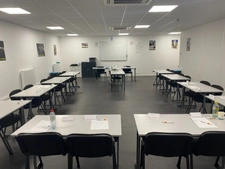 bureau de 115 m2 à louer à CERGY (95) immeuble Ordinal avec parkings