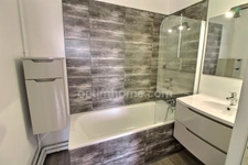 Appartement 2 pièces de 33 m2 avec balcon et parking à vendre à CARRIERES SOUS POISSY (78)