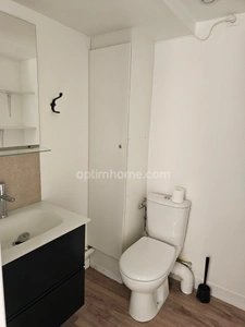 Local commercial de 42 m2 en RDC à louer à MAULE (78)