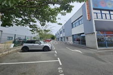 Local commercial de 350 m2 à vendre à ORGEVAL (78)