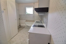 Appartement 2 pièces de 52 m2 avec balcons, cave et parking à vendre à MANTES LA VILLE au prix de 135000 euros