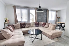 Appartement 5 pièces de 90 m2 à vendre à CARRIERES SOUS POISSY (78) au prix de 238000 euros
