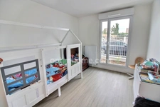 Appartement 3 pièces avec jardin et parking à vendre à CARRIERES SOUS POISSY (78)