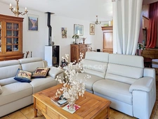 Maison 6 pièces avec garage et jardin à vendre à CHANTELOUP LES VIGNES (78)