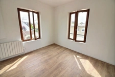 appartement 1 pièce de 20 m2 avec cave et parking à vendre à Carrières sous Poissy au prix de 89000 euros