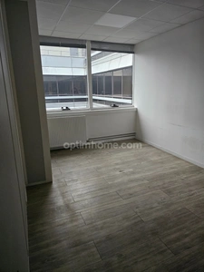 bureau rénové de 40 m2 à vendre à Cergy au prix de 77000 euros