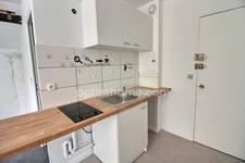 Appartement studio loué meublé de 23 m2 à Carrières sous Poissy au prix de 656 euros C.C. par mois