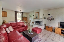 Maison 6 pièces de 121 m2 avec grand jardin à vendre à ORGEVAL (78)