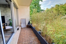 Appartement 3 pièces de 56 m2 avec cave et parking à vendre à POISSY (78)