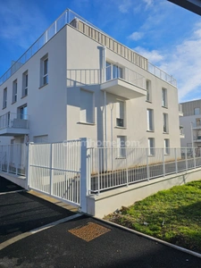 Appartement 3 pièces avec jardin et parking à vendre à CARRIERES SOUS POISSY (78)