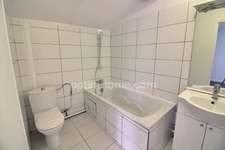 Appartement studio loué meublé de 23 m2 à Carrières sous Poissy au prix de 656 euros C.C. par mois