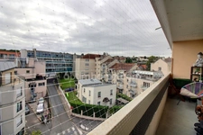 Appartement 4 pièces de 67 m2 avec balcons et parking à vendre à POISSY (78)