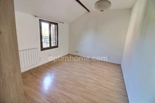 Appartement 4 pièces de 79 m2 en duplex avec parkings à vendre à CARRIERES SOUS POISSY (78)