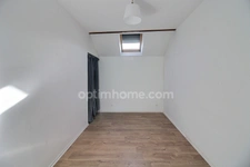 Appartement 4 pièces de 79 m2 en duplex avec parkings à vendre à CARRIERES SOUS POISSY (78)
