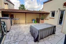 Maison 5 pièces de 100 m2 à vendre à MANTES LA VILLE (78) au prix de 237000 euros
