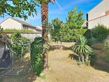 Maison 6 pièces avec garage et jardin à vendre à CHANTELOUP LES VIGNES (78)