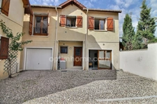 Appartement 3 pièces de 65 m2 en duplex + studio de 20 m2 avec parkings à vendre à CARRIERES SOUS POISSY (78)