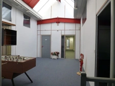 Bureaux à louer de 58 m2 cloisonnés en trois parties dans une ZAC à Achères 570,00 € H.T. H.C. / mois
