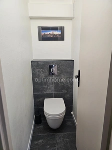 Appartement 3 pièces de 56 m2 avec cave et parking à vendre à POISSY (78)