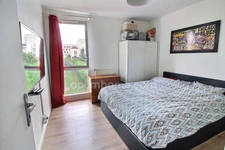 Appartement 3 pièces de 62 m2 à vendre avec balcon et parking à POISSY (78) au prix de 232000 euros