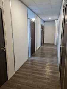 10 bureaux à vendre loués à Cergy au prix de 440000 euros