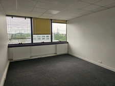 Bureau de 20 m2 à louer à Cergy Préfecture
