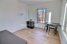 appartement 1 pièce de 20 m2 avec cave et parking à vendre à Carrières sous Poissy au prix de 89000 euros