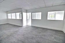 Bureau de 77 m2 à louer TRAPPES (78)