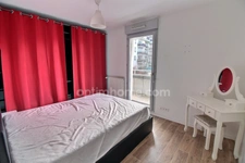 Appartement 3 pièces avec balcon et parking à vendre à CARRIERES sous POISSY (78)