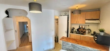 Rouen Gare : Appartement rénové type " Maison de Ville " de 42 m² au RDC d'une petite Copro. ... A saisir !