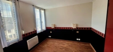 LE HOULME : Maison de Ville rénovée de 75 m² avec 3 CH, Terrasse et bâtiment annexe - Prix attractif !