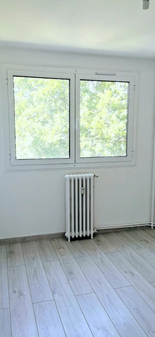 Rouen-Préfecture : Appartement (1er E) rénové 81 m² avec 2 CH, cave et vue sur jardin (poss Gge) ...!