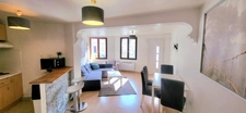 Rouen Gare : Appartement rénové type " Maison de Ville " de 42 m² au RDC d'une petite Copro. ... A saisir !
